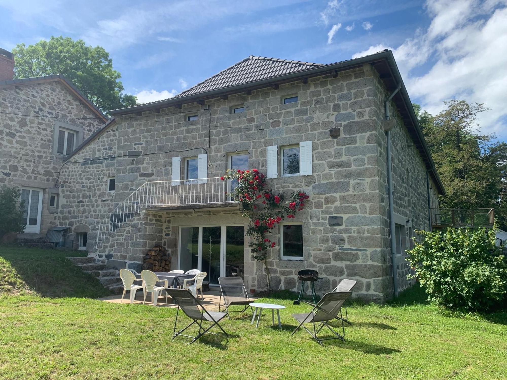 Villa Ferme Au Calme A 15Mn Du Chambon Sur Lignon Saint-Jeures Exterior foto